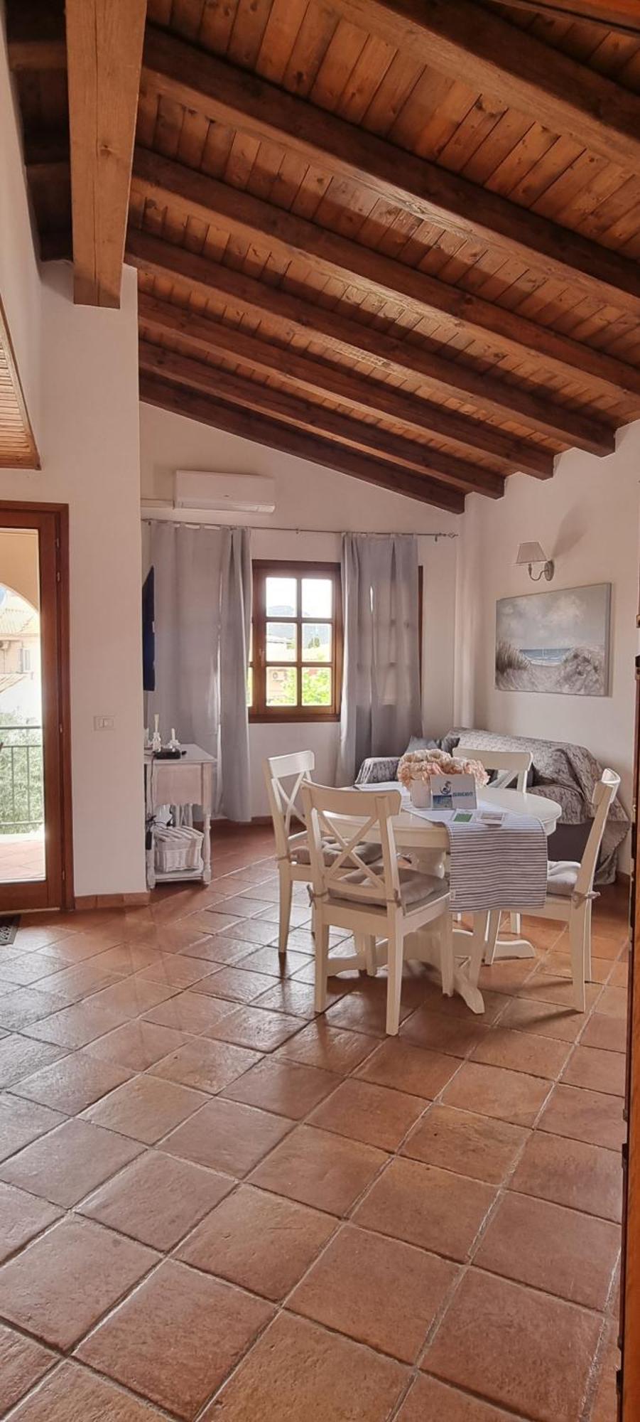 Q Home San Teodoro Сан Теодоро Екстериор снимка